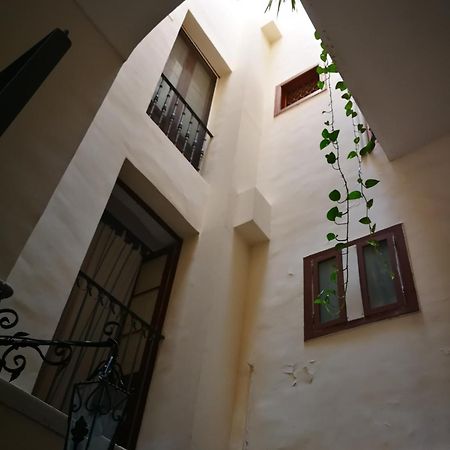 Your Shelter - Private Apartment Бари Екстериор снимка